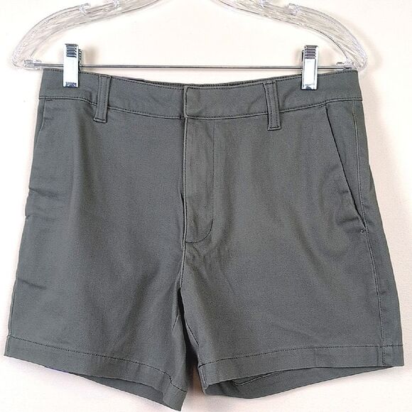 Banana Republic Agave Green 5" Shorts NWT Size 4 - Picture 1 of 8